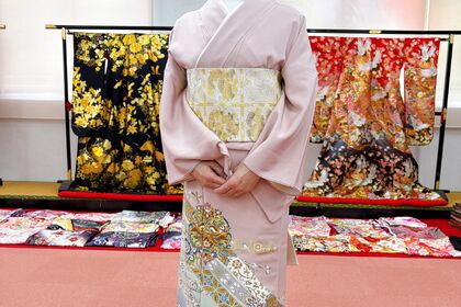 色留袖　結衣
