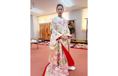 ピンク色打掛　ブライダル結衣